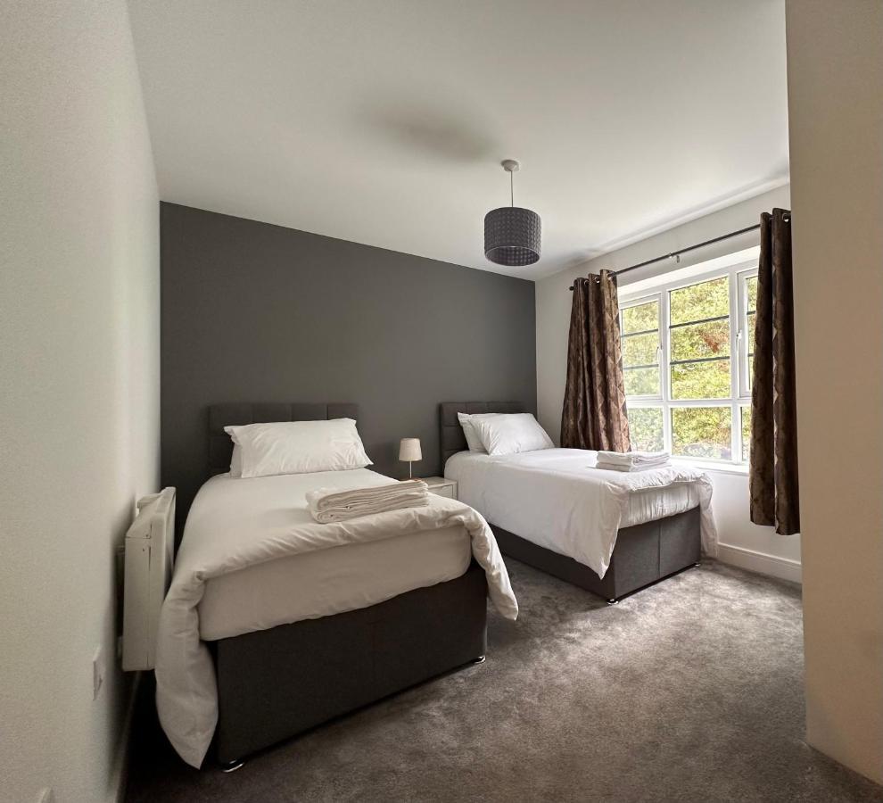 Luxury Apartments - Wallis Square, Farnborough Farnborough  Exterior foto